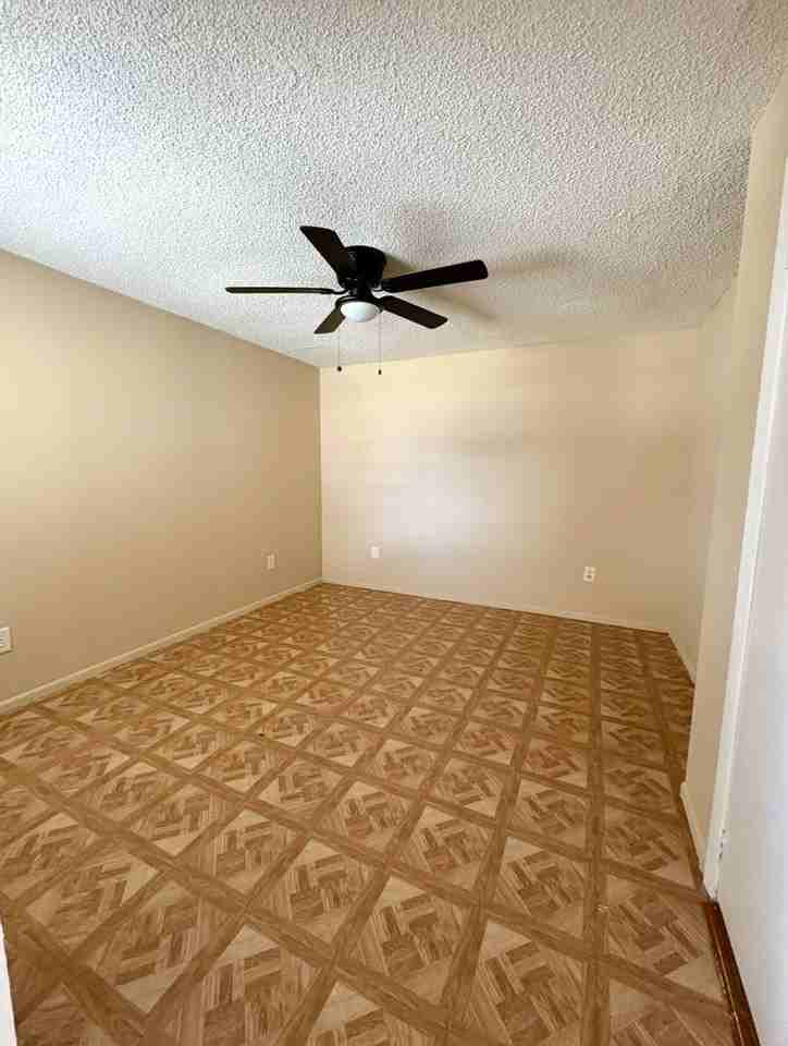 6707 Lenoir Dr - Photo 7 of 13