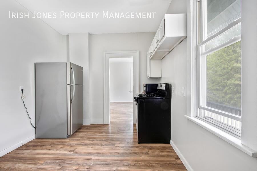 180 Mackinaw St #4 - Photo 3 of 14