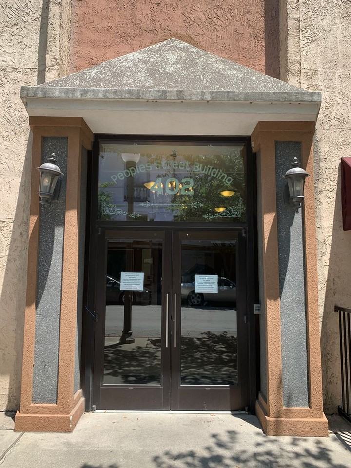 402 Peoples St - Photo 3 of 13