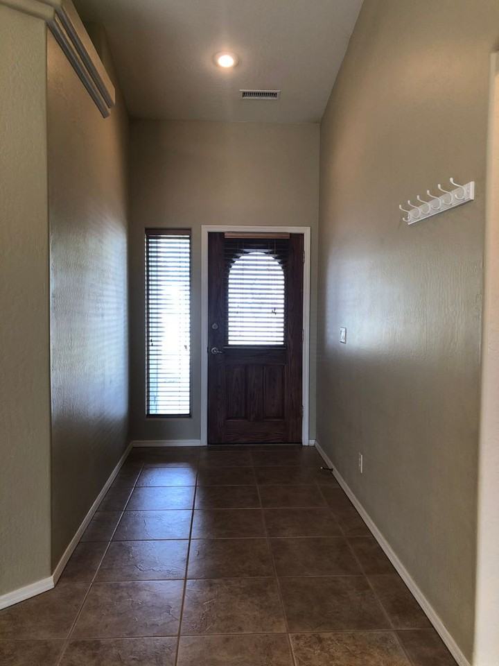 1216 Mosher Ln - Photo 2 of 30