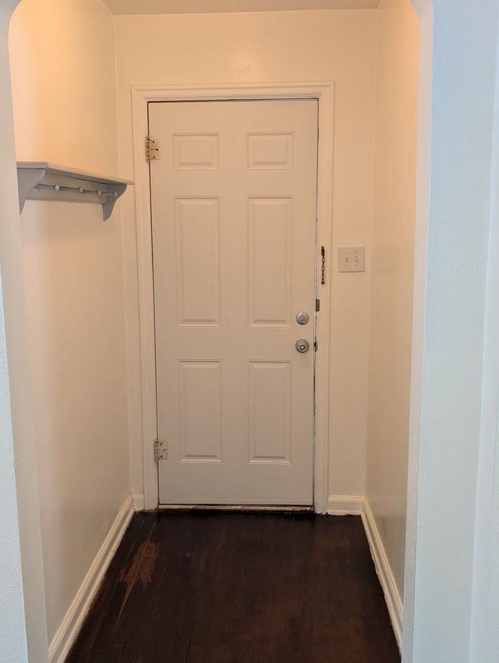 428 S 10th Ave #A - Photo 2 of 24