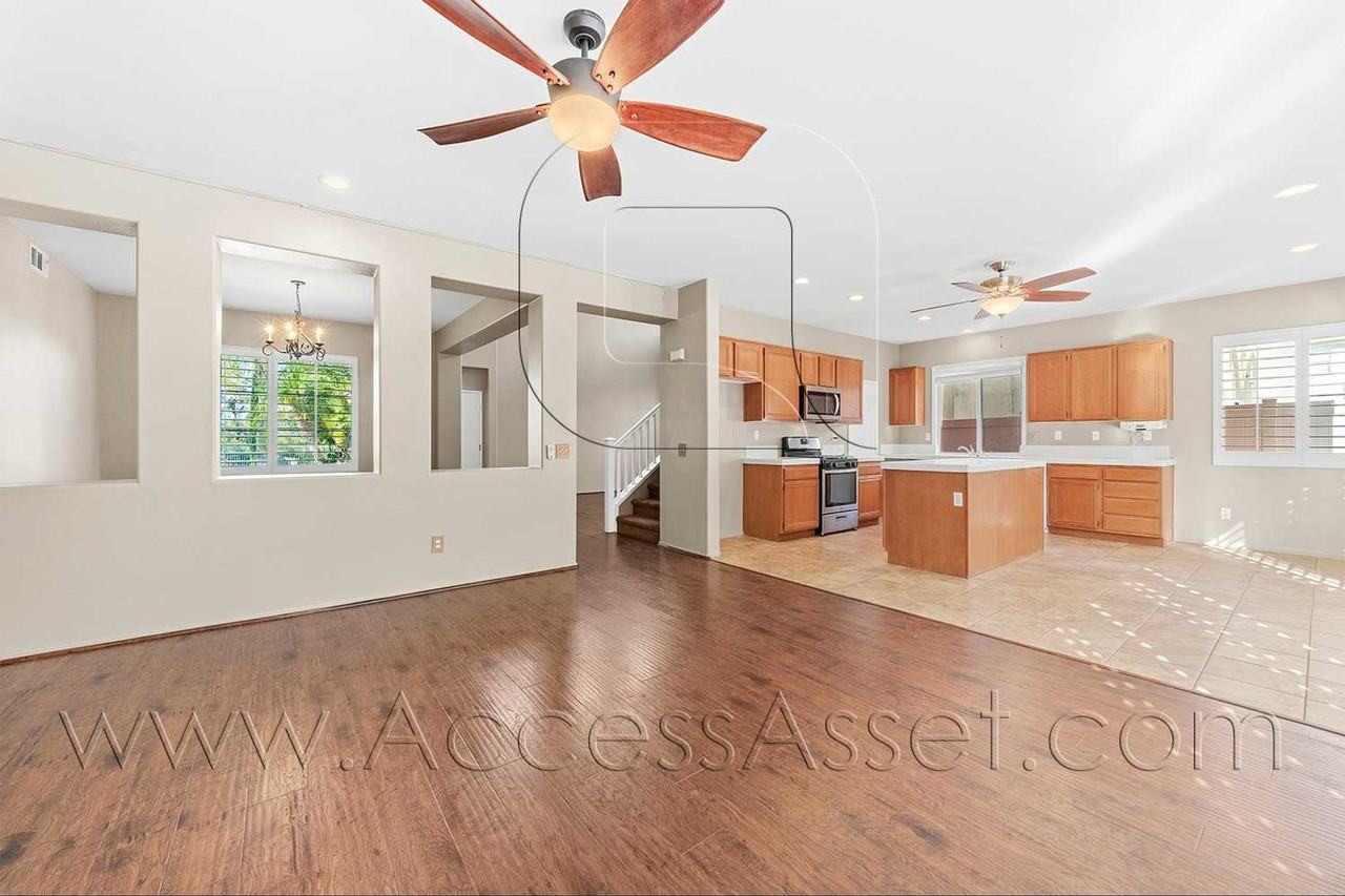 1358 Baldwin Dr - Photo 3 of 42