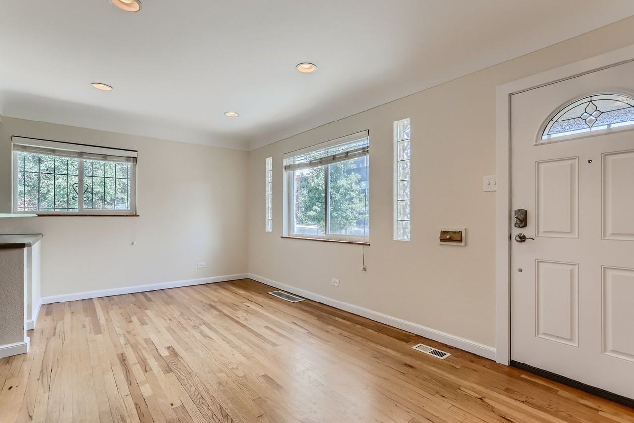 3425 E 31st Ave - Photo 3 of 30