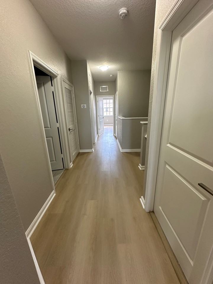 1442 Se 23rd Ter - Photo 3 of 22