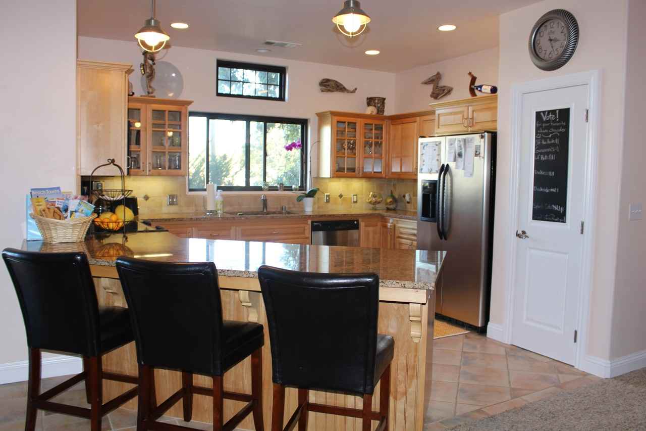 1215 Main St #1215MAINST - Photo 2 of 13