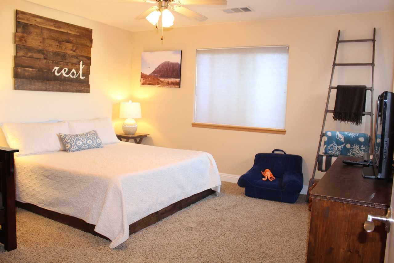 1215 Main St #1215MAINST - Photo 3 of 13