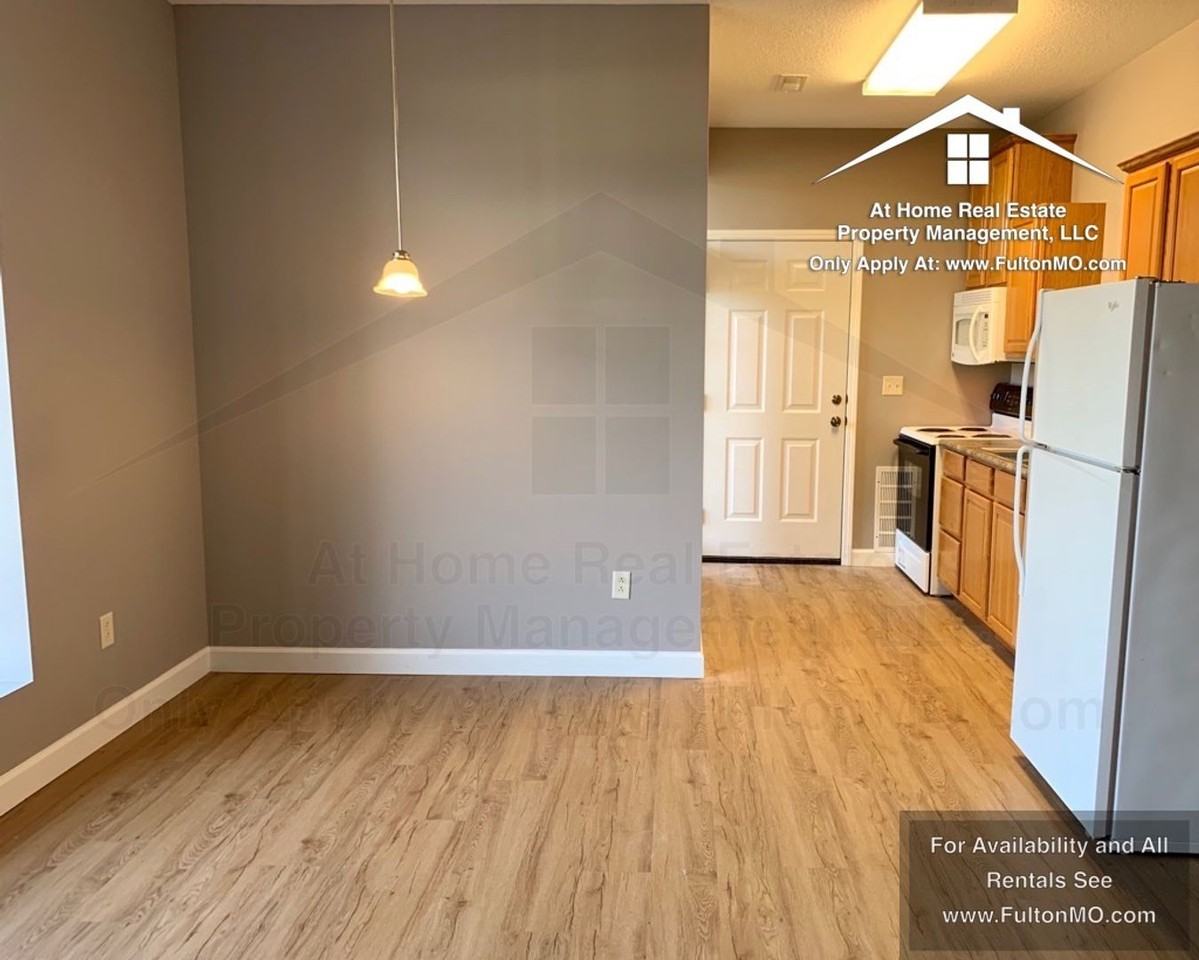 2606 N Bluff St - Photo 2 of 12
