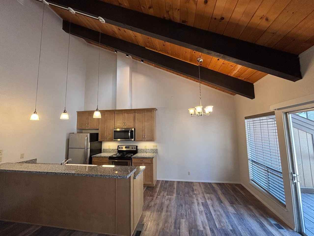 169 Holly Ln #B - Photo 3 of 11