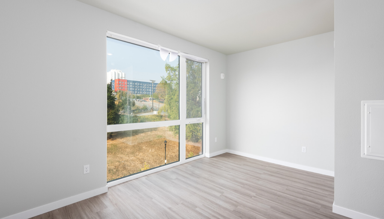 PM - Ellis Apartments - Photo 2 of 23