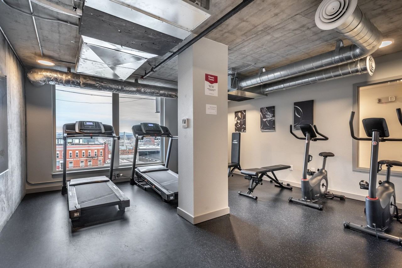 PM - Ellis Apartments - Photo 7 of 23