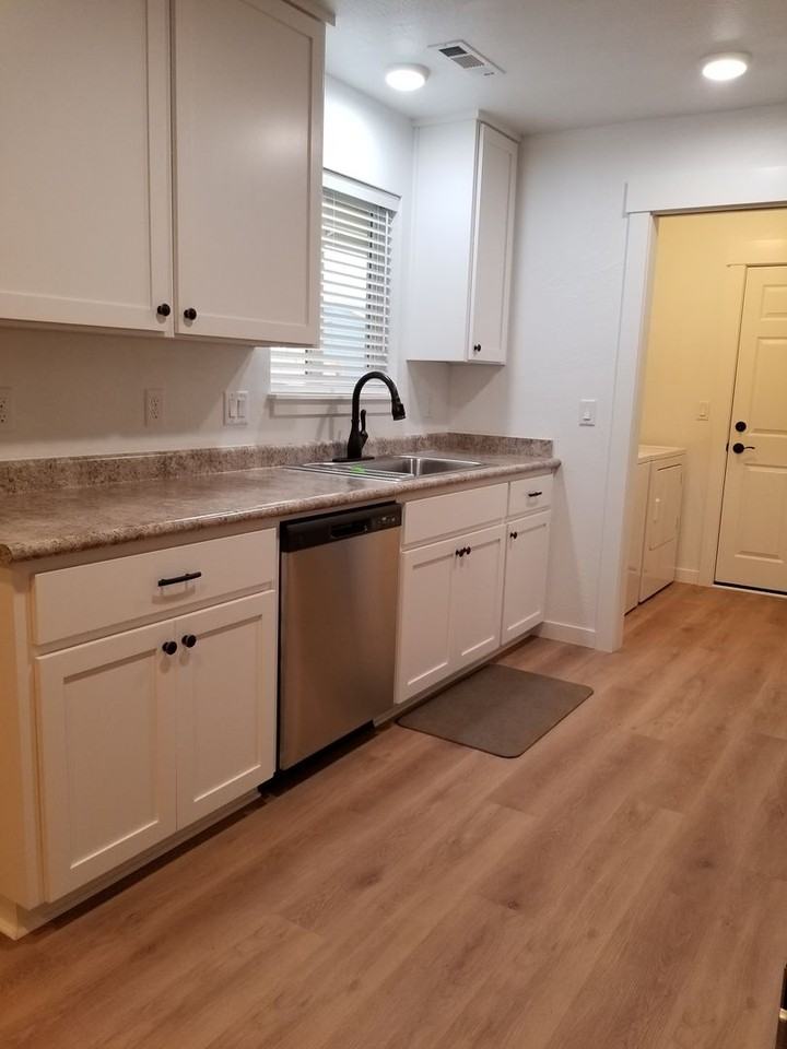 141 Northridge Ter - Photo 4 of 11
