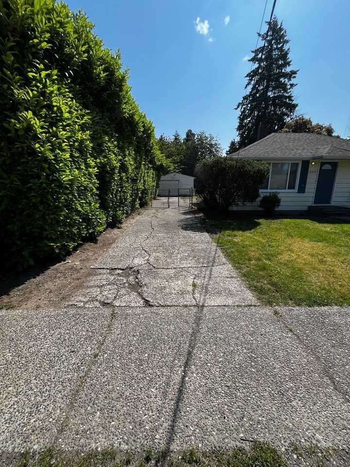 16834 35th Ave S - Photo 3 of 22