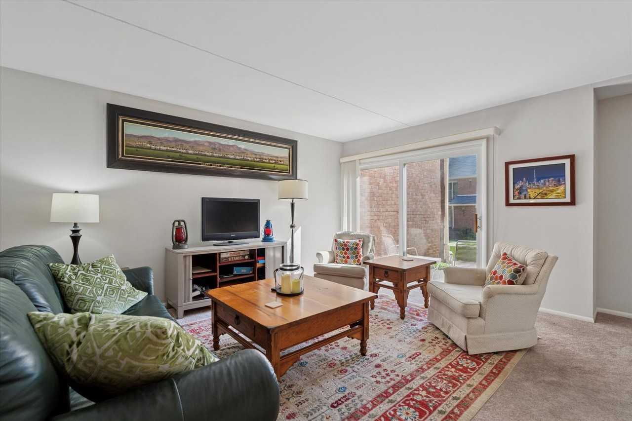 9 Old Forge Xing - Photo 3 of 21