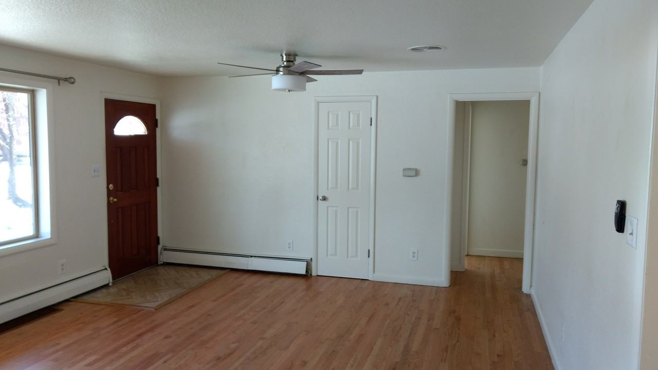 2803 Olson Dr - Photo 3 of 20