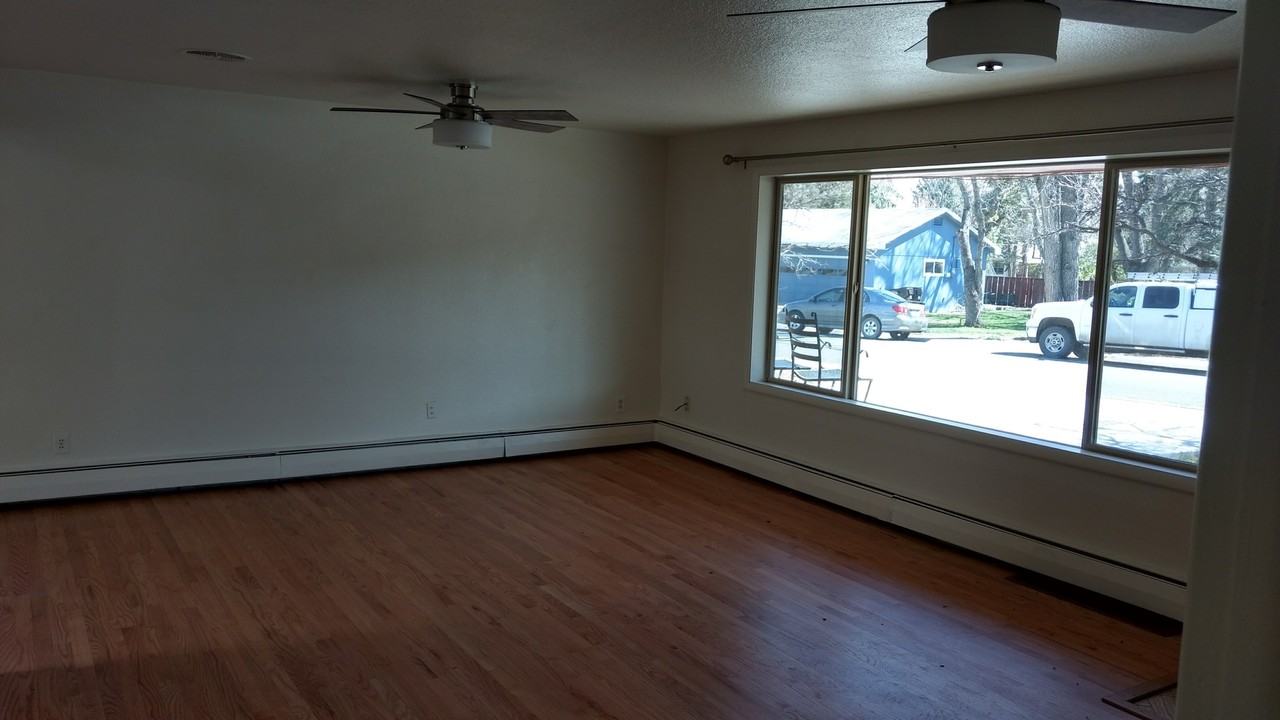 2803 Olson Dr - Photo 5 of 20