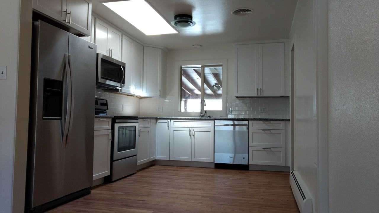 2803 Olson Dr - Photo 6 of 20