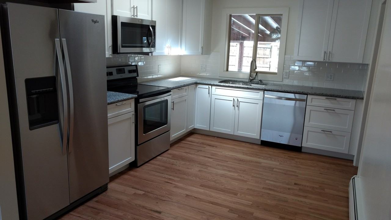 2803 Olson Dr - Photo 7 of 20