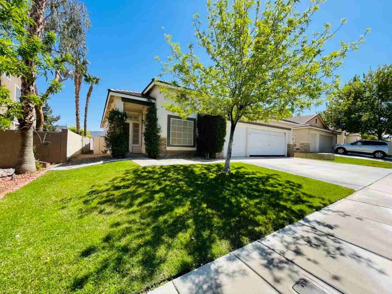 1855 Desert Forest Way - Photo 2 of 26