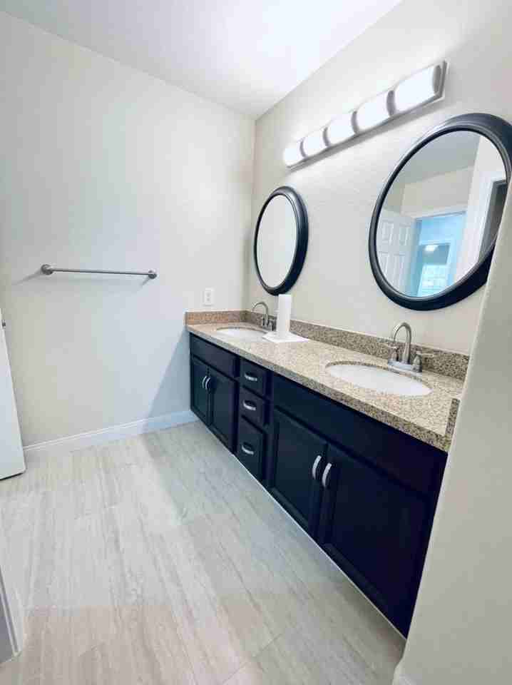 1855 Desert Forest Way - Photo 7 of 26