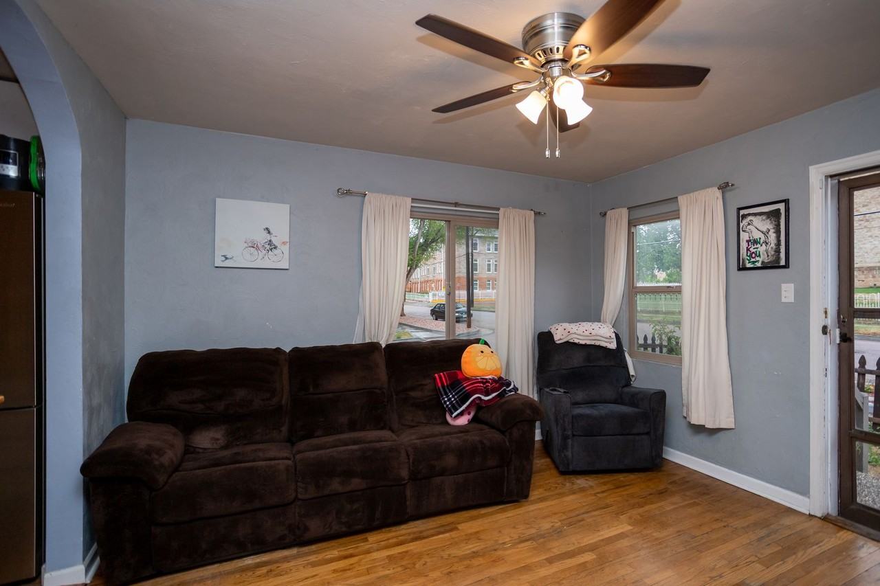 922 E High St - Photo 7 of 26