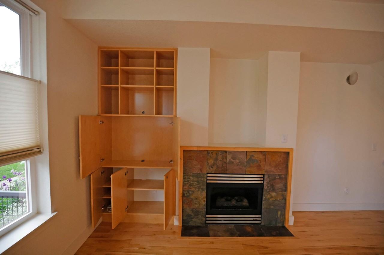 4657 14th St - Photo 2 of 8