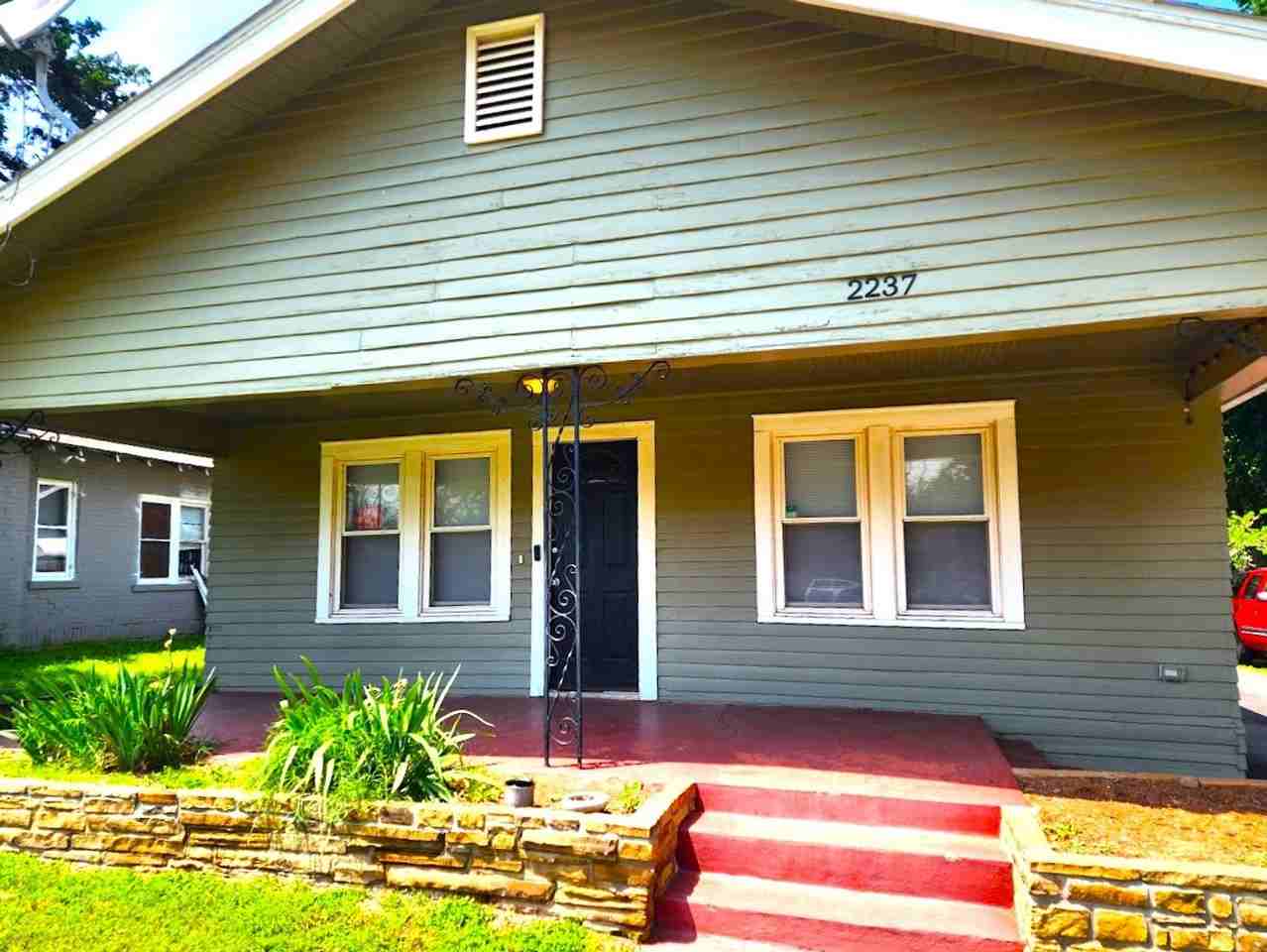 2237 Nw 12th St - Photo 2 of 21