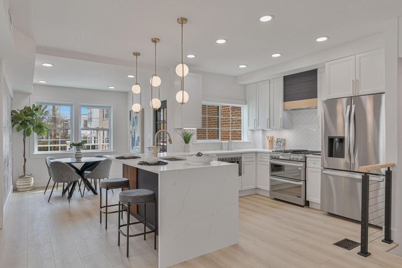 6007 4th St Nw - Photo 2 of 40