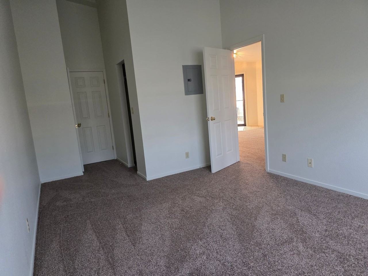 1755 Jamie Way - Photo 6 of 11