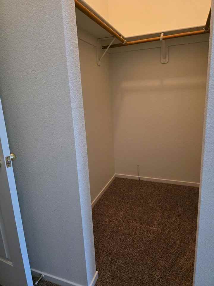 1755 Jamie Way - Photo 7 of 11