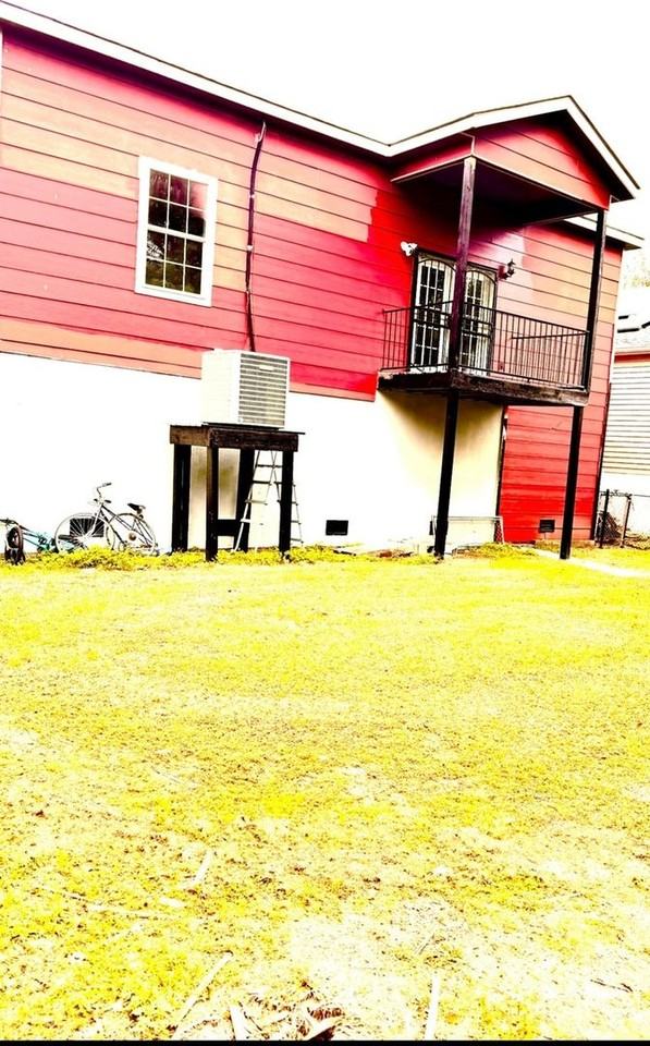 2458 Athis St - Photo 2 of 35