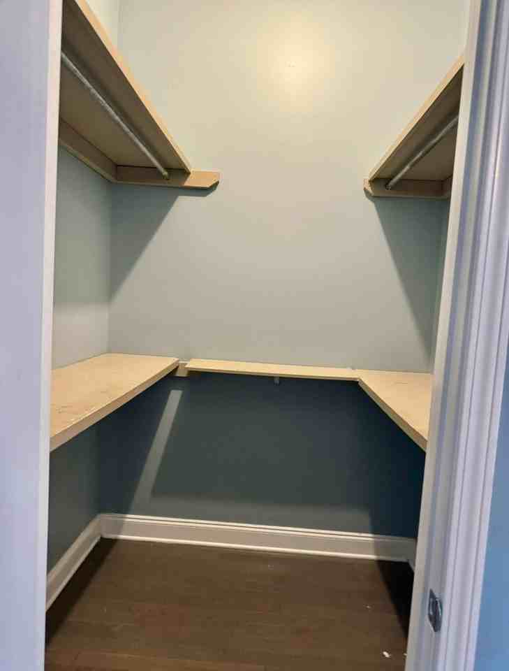 2458 Athis St - Photo 7 of 35