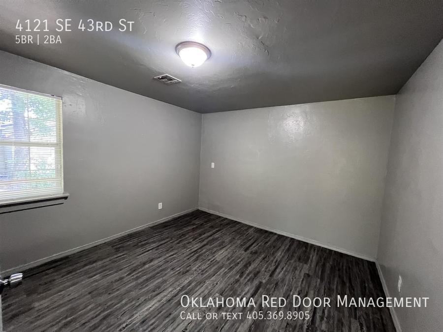 4121 Se 43rd St - Photo 6 of 28