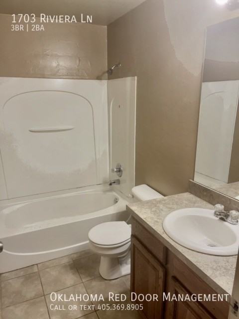 1703 Riviera Ln - Photo 3 of 15