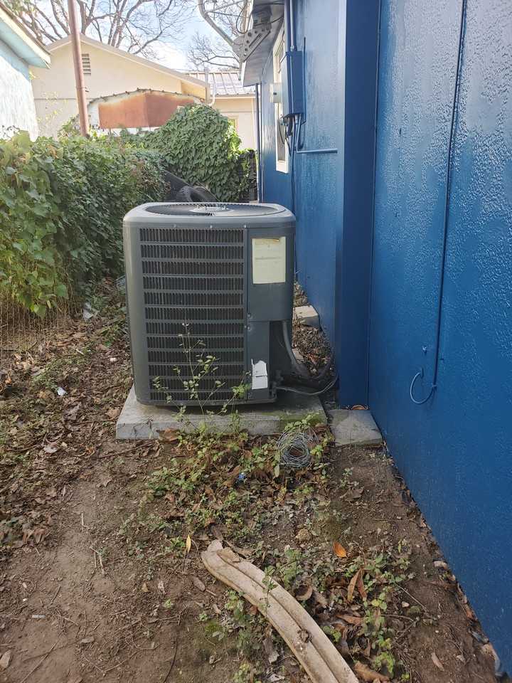 410 Cano St #NA - Photo 4 of 6