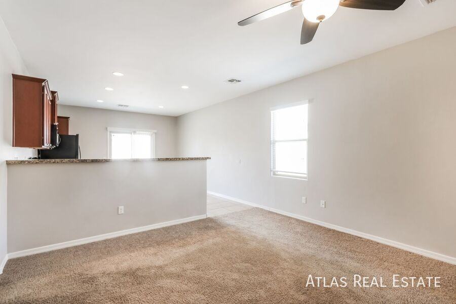 11388 W Caliche Dr - Photo 3 of 32