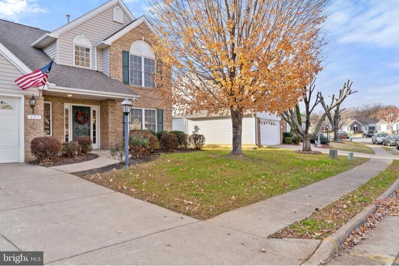 171 Duke St - Photo 3 of 20