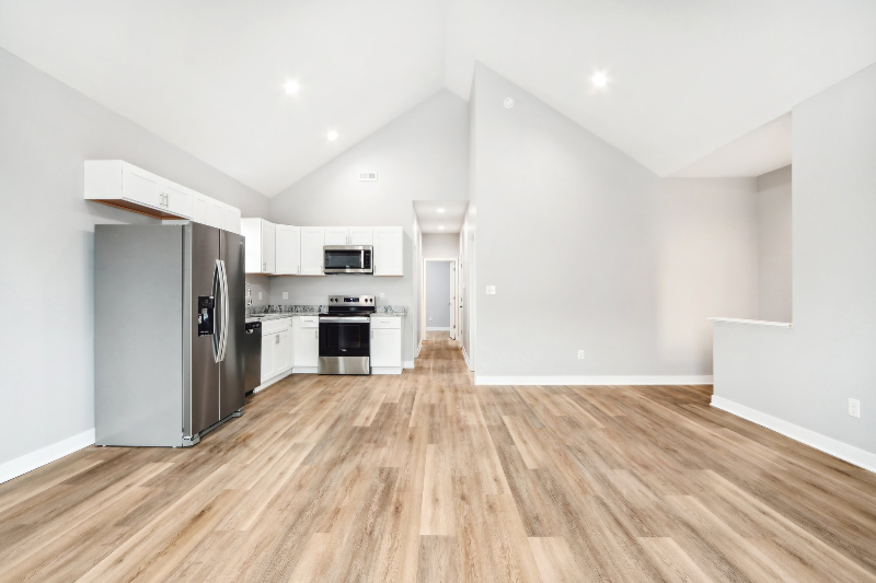 2752 Guilford Ave - Photo 7 of 20