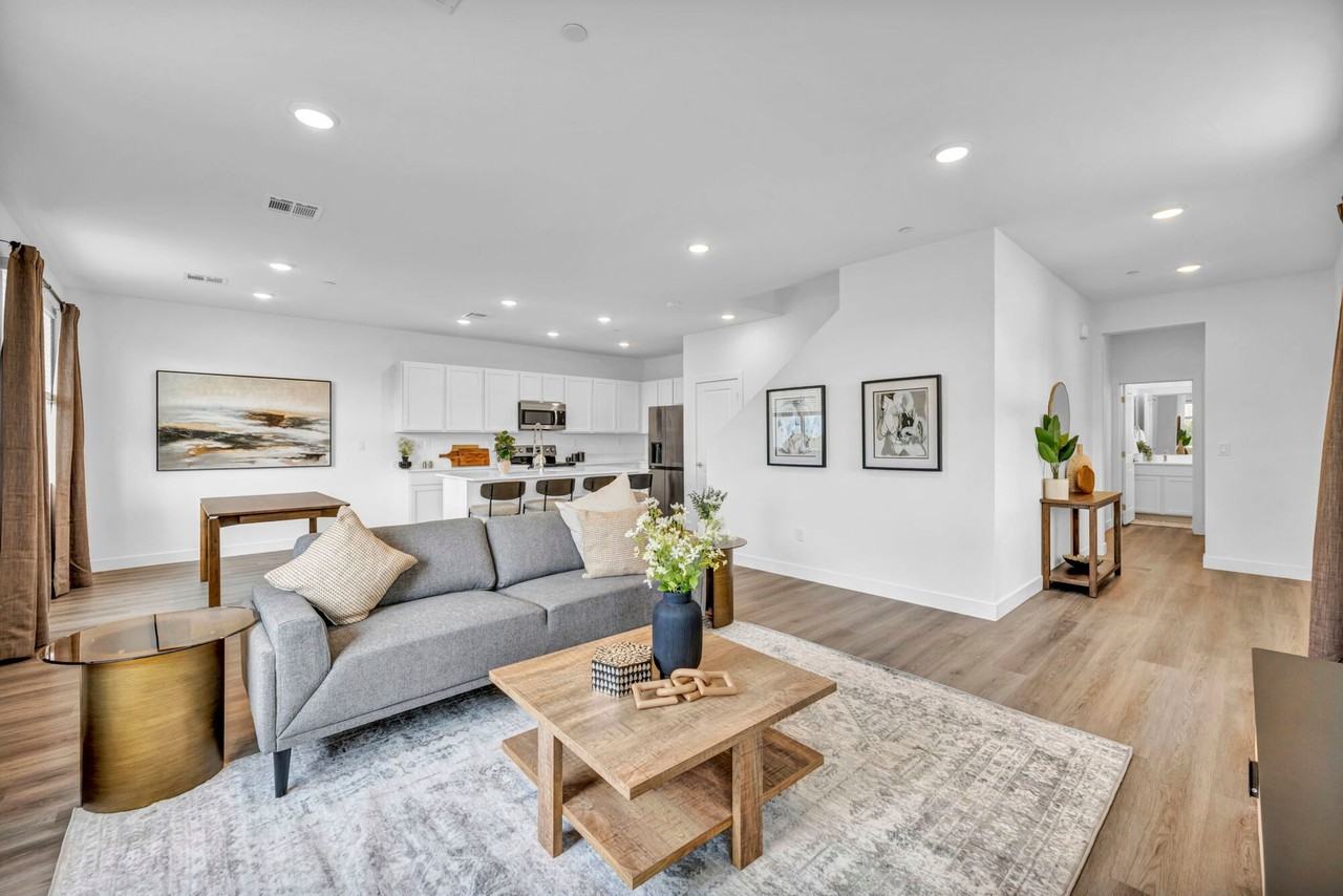 Prosper 83 - Photo 5 of 24