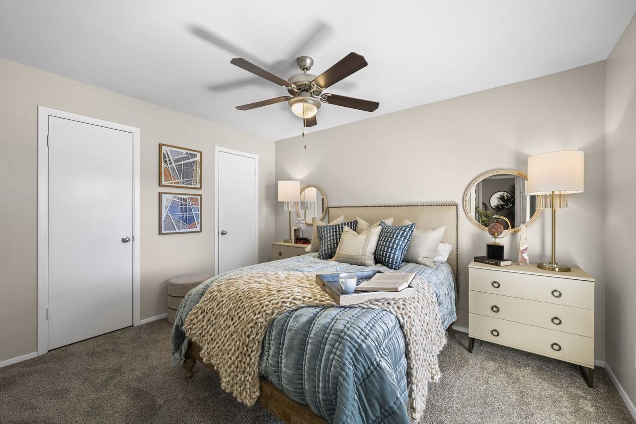 The Halston - Photo 4 of 45