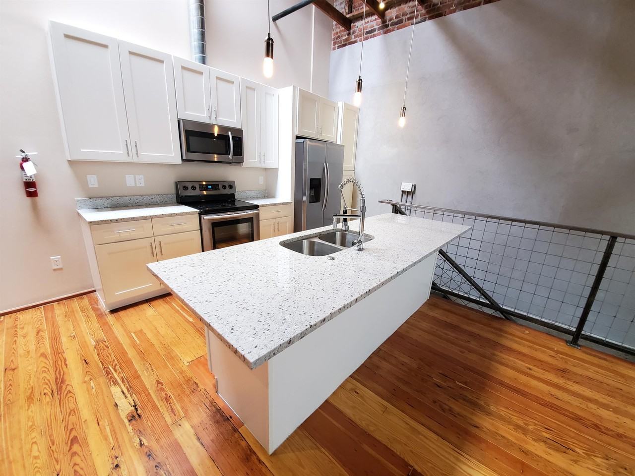 705 South Grant Street - Photo 3 of 25