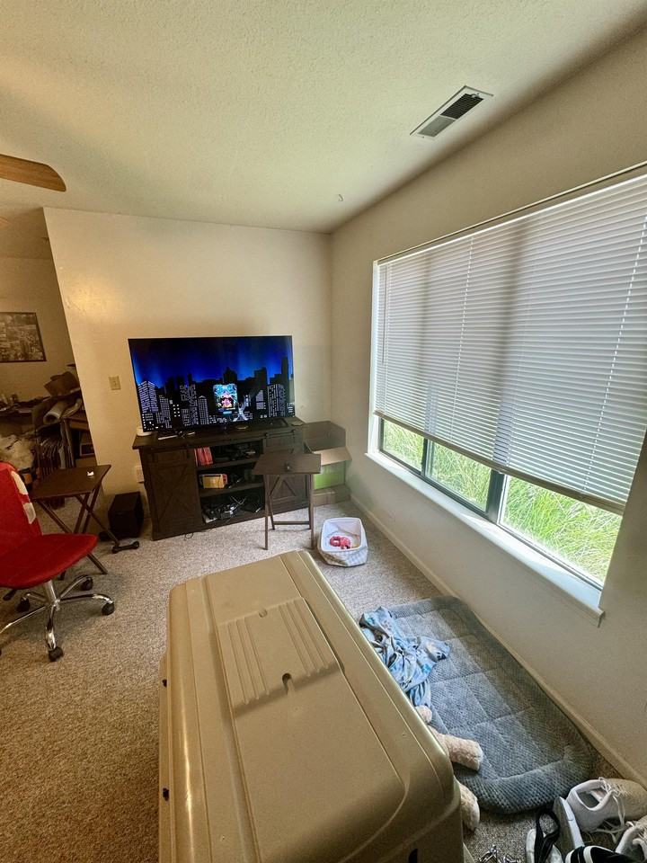 1000 Emery Road - Photo 3 of 8