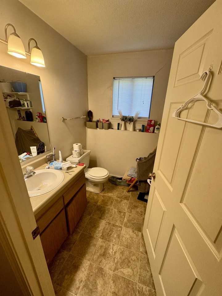 1000 Emery Road - Photo 5 of 8