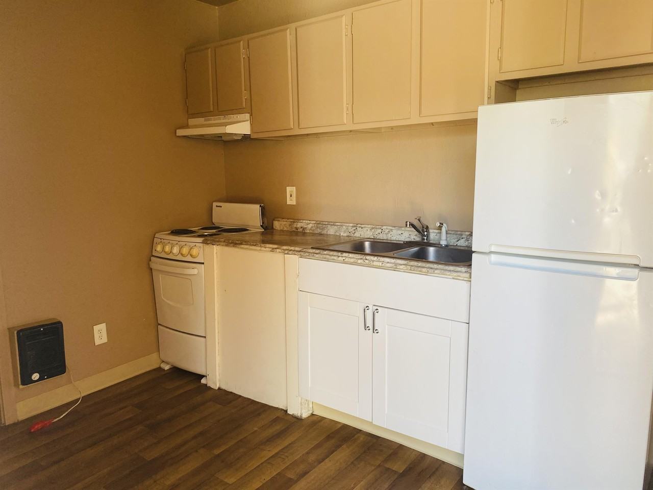 PM320 - 2411 South 6th Avenue - Photo 3 of 50