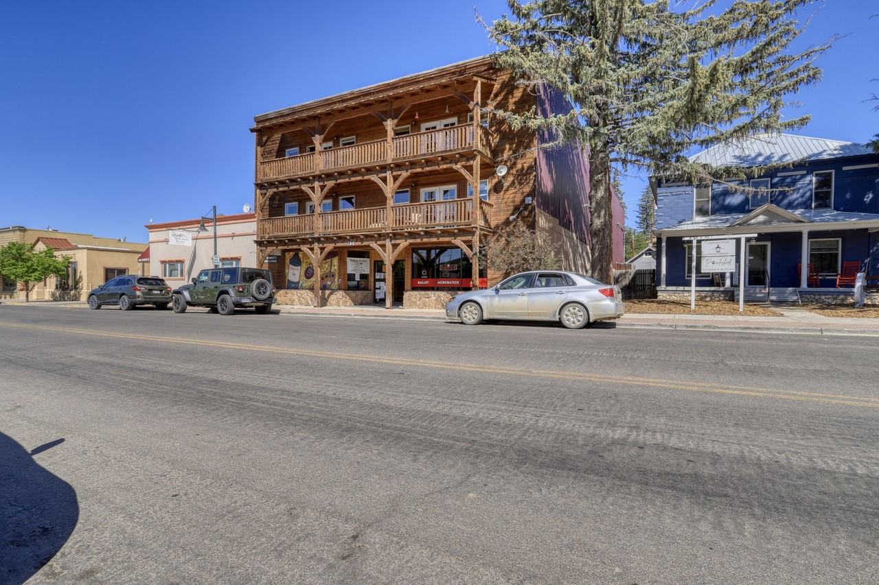 450 Lewis Street - Photo 6 of 50