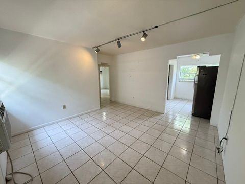 518 Santander Ave - Photo 2 of 16