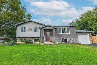 82 Lynbrook Dr - Photo 1 of 1