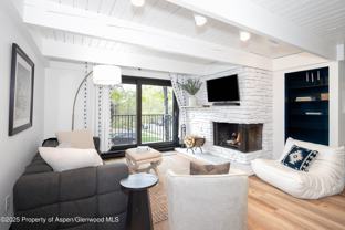 901 E Hyman Ave #4 - Photo 1 of 1