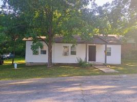 featured image of 204 Glover St