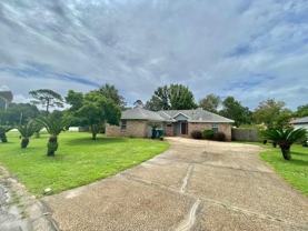 101 Meadow Woods Ln - Photo 1 of 1