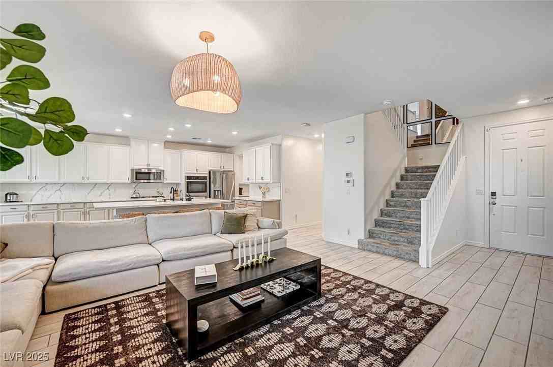 12309 Silvana St - Photo 5 of 50